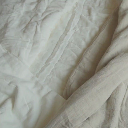 Classic Linen Quilt